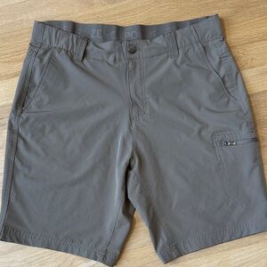 Men’s Zero Exposure Zeroxposur travel shorts Size 34 waist khaki packable hiking
